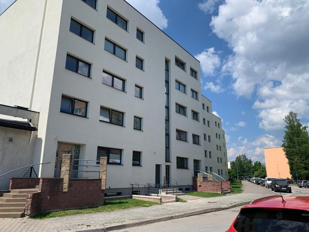 K65, Nice 1-Bedroom Apartment - 2 Big Beds Tartu Bagian luar foto